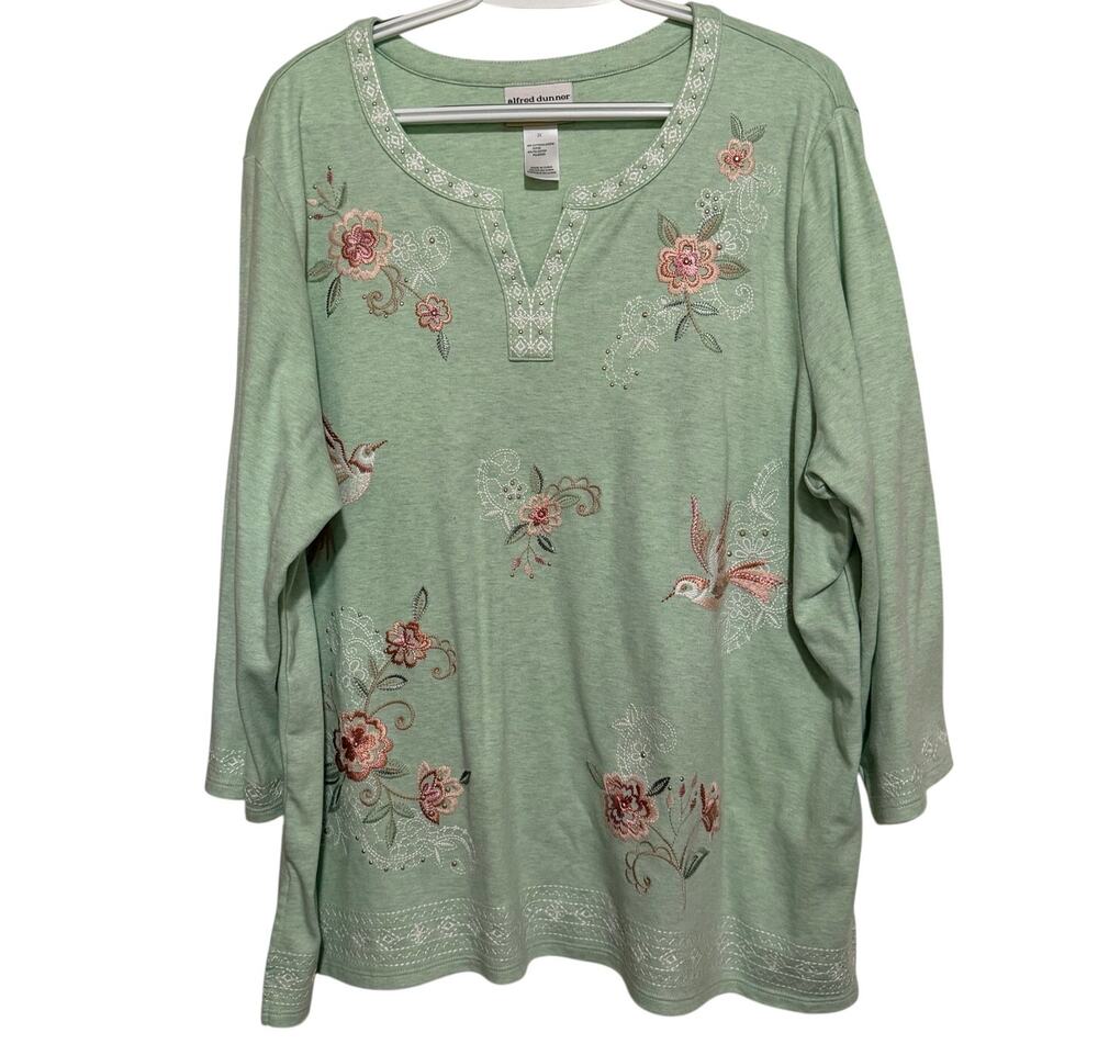 Alfred Dunner Women's Mint Green Embroidered Floral/Hummingbird Pullover Size 2X
